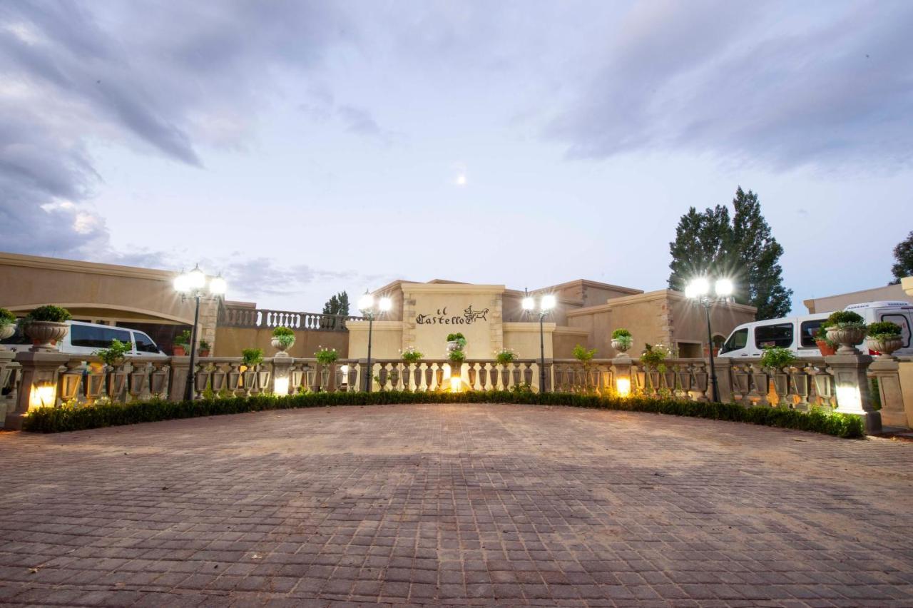 Il Castello Hotell Clarens Eksteriør bilde
