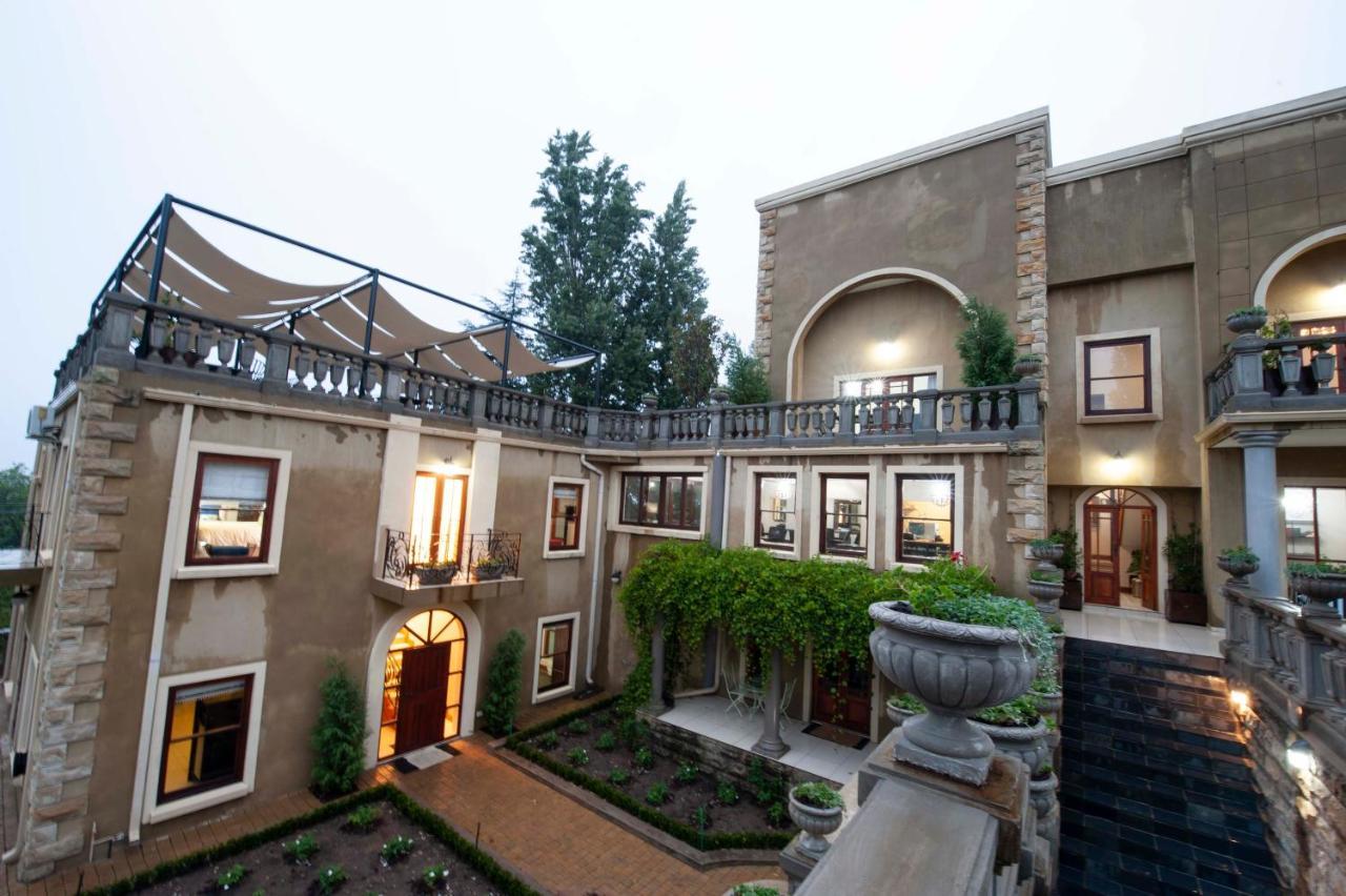 Il Castello Hotell Clarens Eksteriør bilde