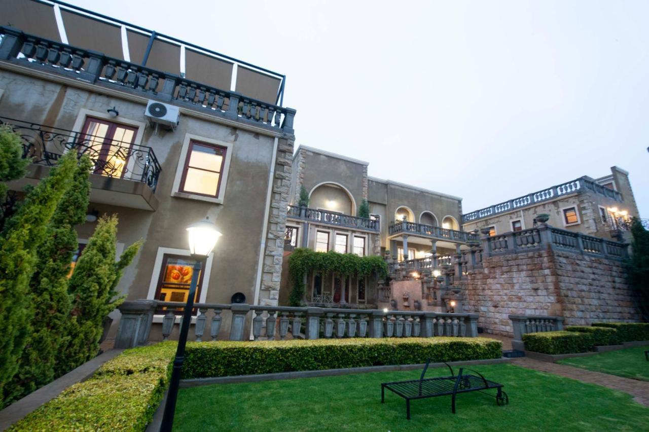 Il Castello Hotell Clarens Eksteriør bilde